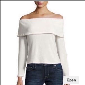 *NWOT* NYTT White off shoulder sweater
